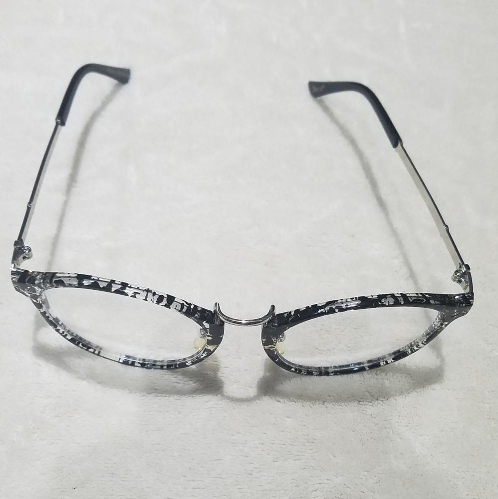 Geek Chic Frames - Picture 4 of 8